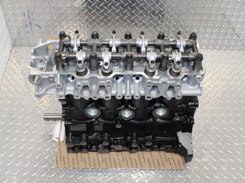 22R-E TOYOTA 2.4L ENGINE INLINE-FOUR GASOLINE 22RE MOTOR